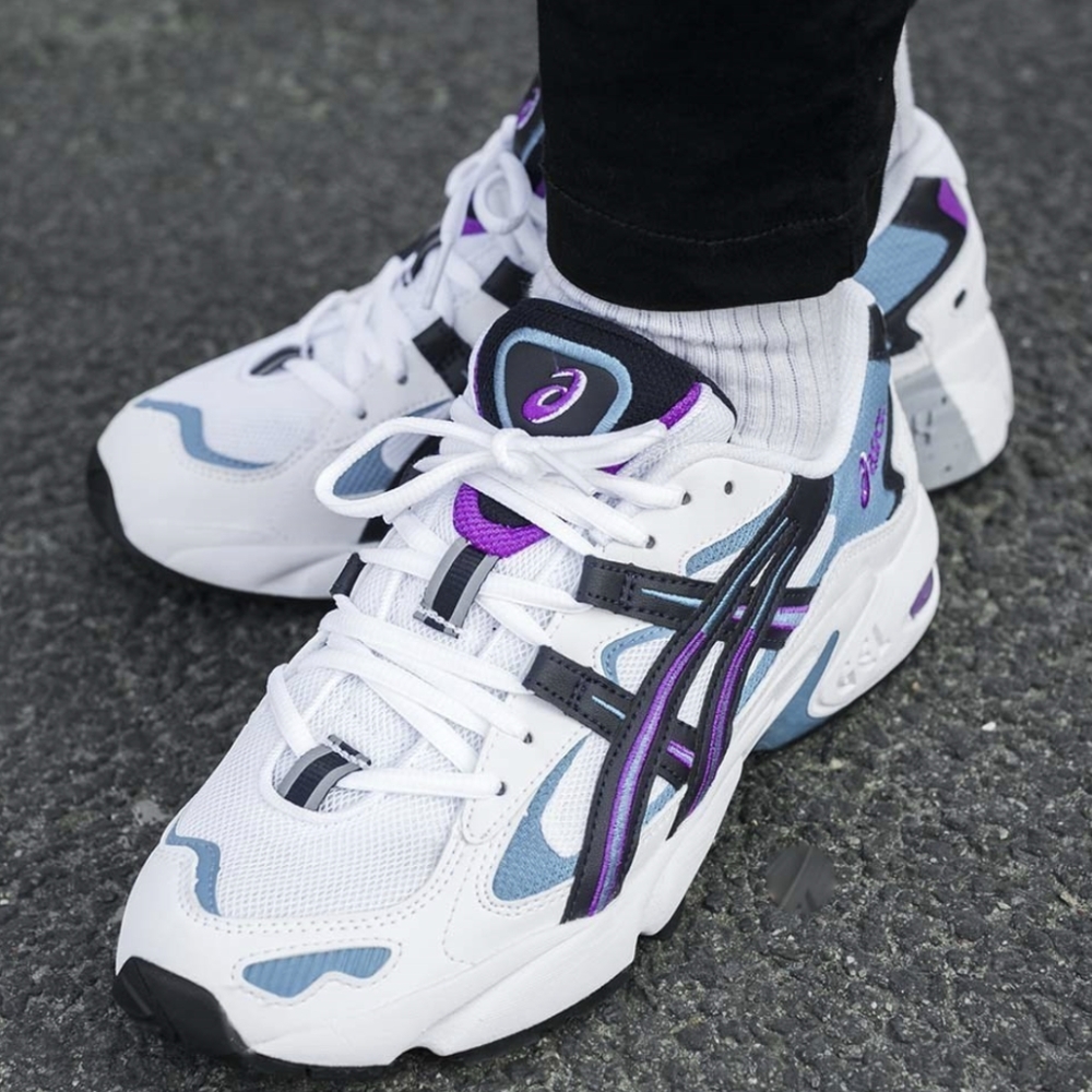 Asics: Men Gel Kayano Sneakers